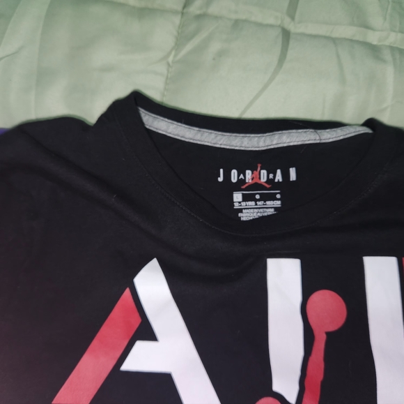 Boys Jordan tshirts - Picture 7 of 11
